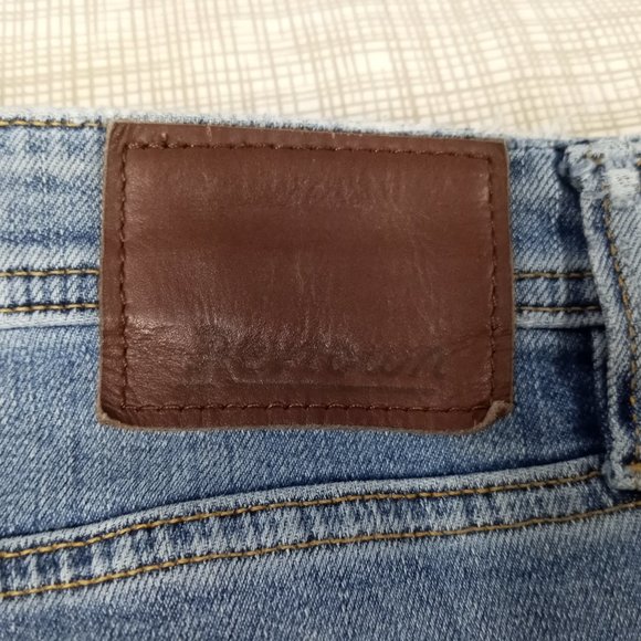 Revtown Decade Denim Taper Jeans Men's Size 34x30 Stretch Blue Medium Wash. - Picture 6 of 12